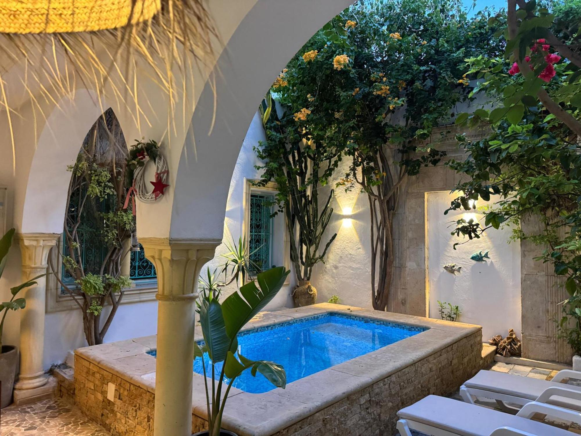 Dar El Mahdia By Daldoul Bed and Breakfast Exteriör bild